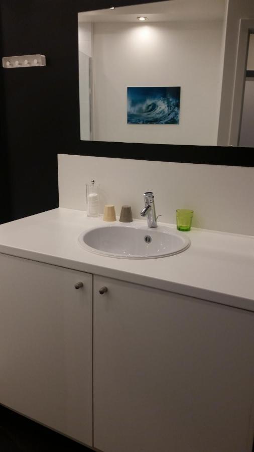Het Kanaalhuis Kortrijk Exteriör bild
